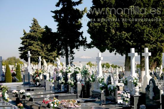 El cementerio municipal abrirá sus puertas de 08:00 a 18:00 durante el Día de los Difuntos 1