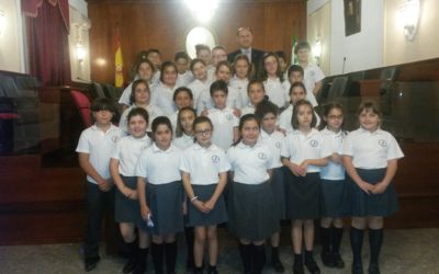 Alumnos del colegio San Luis y San Ildefonso visitan el Ayuntamiento