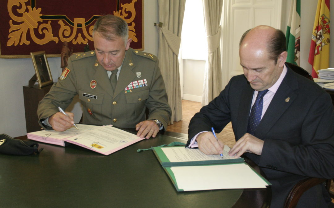 El Ministerio de Defensa y el Ayuntamiento firman un convenio para difundir la figura del Gran Capitán 1