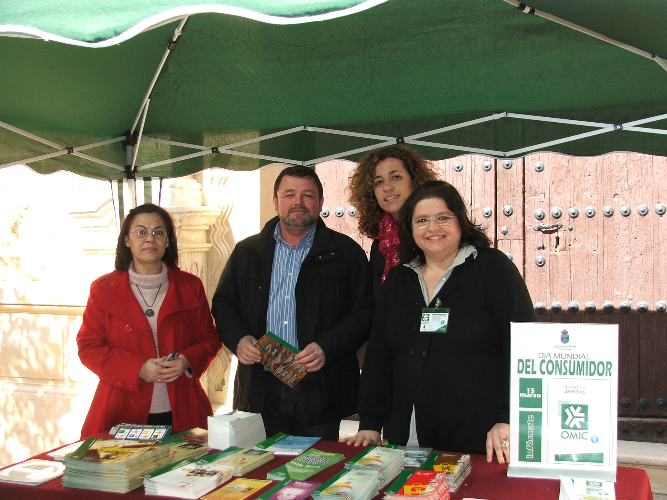 El Ayuntamiento recuerda a los establecimientos comerciales que deben actualizar las hojas de reclamaciones 1