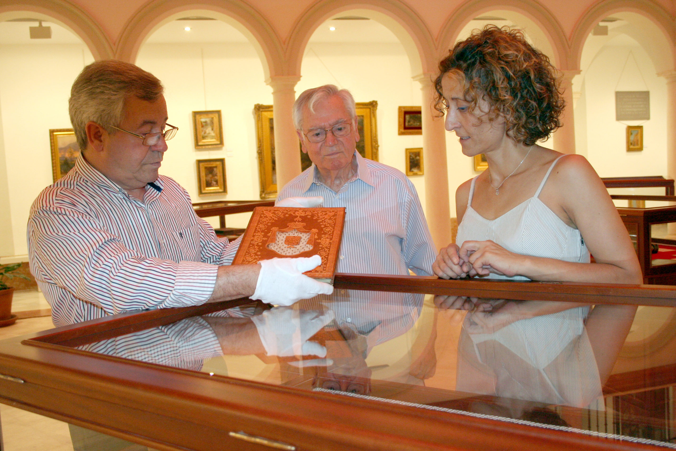 La Casa de las Aguas acoge la exposición “El arte de la Encuadernación” 1