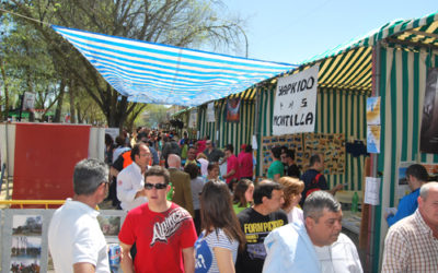 El Día del Vecino congrega al asociacionismo montillano en la avenida de las Camachas