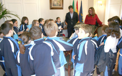 Visita de alumnos del Colegio San Luis al Ayuntamiento