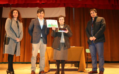 El colegio San Luis recibe el premio al colegio que más móviles ha reciclado