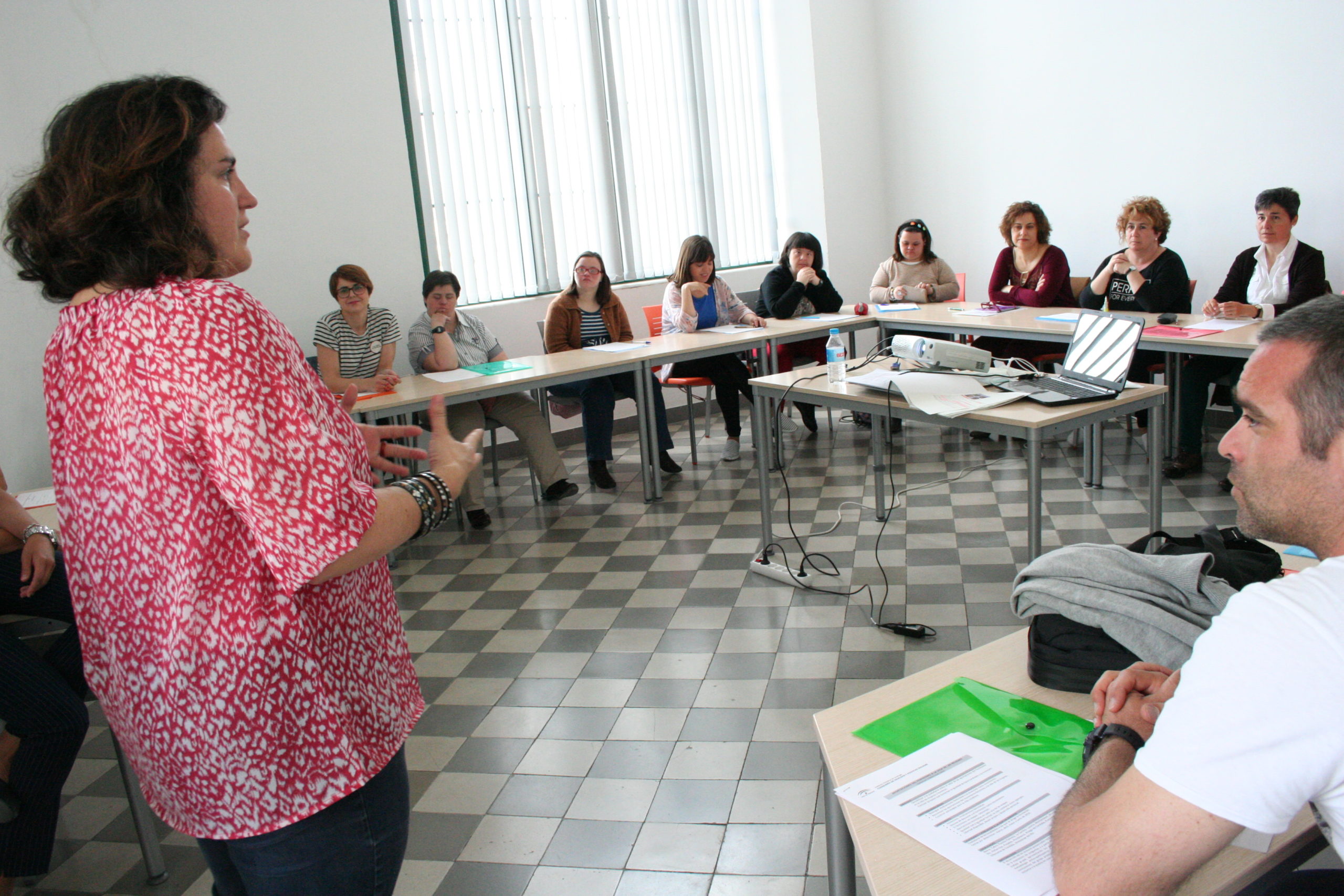 Taller Aportación del feminismo a la vida de las mujeres en Servicios Sociales 1