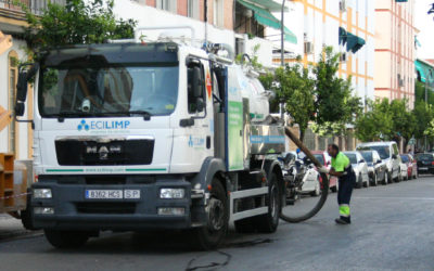 El Ayuntamiento intensifica los trabajos de limpieza de imbornales de cara al inicio de las lluvias otoñales