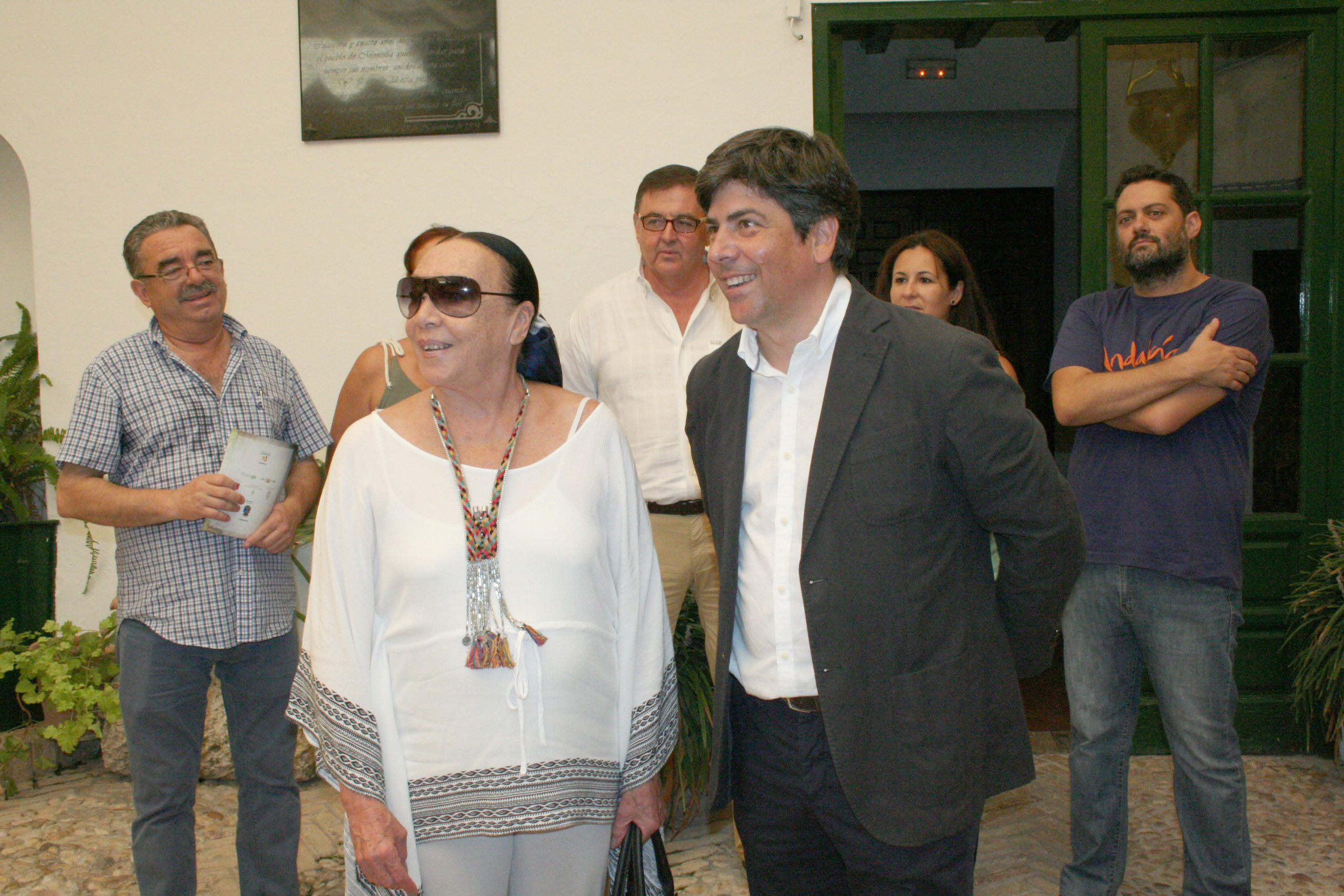 Betty Missiego visita la Casa del Inca horas antes de su actuación en Montilla 1