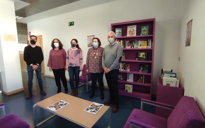 Igualdad inaugura el Rincón Violeta en la Biblioteca Municipal