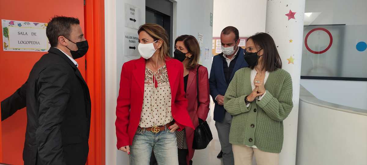 La delegada de Salud y Familias de la Junta visita el Centro de Atención Infantil Temprana