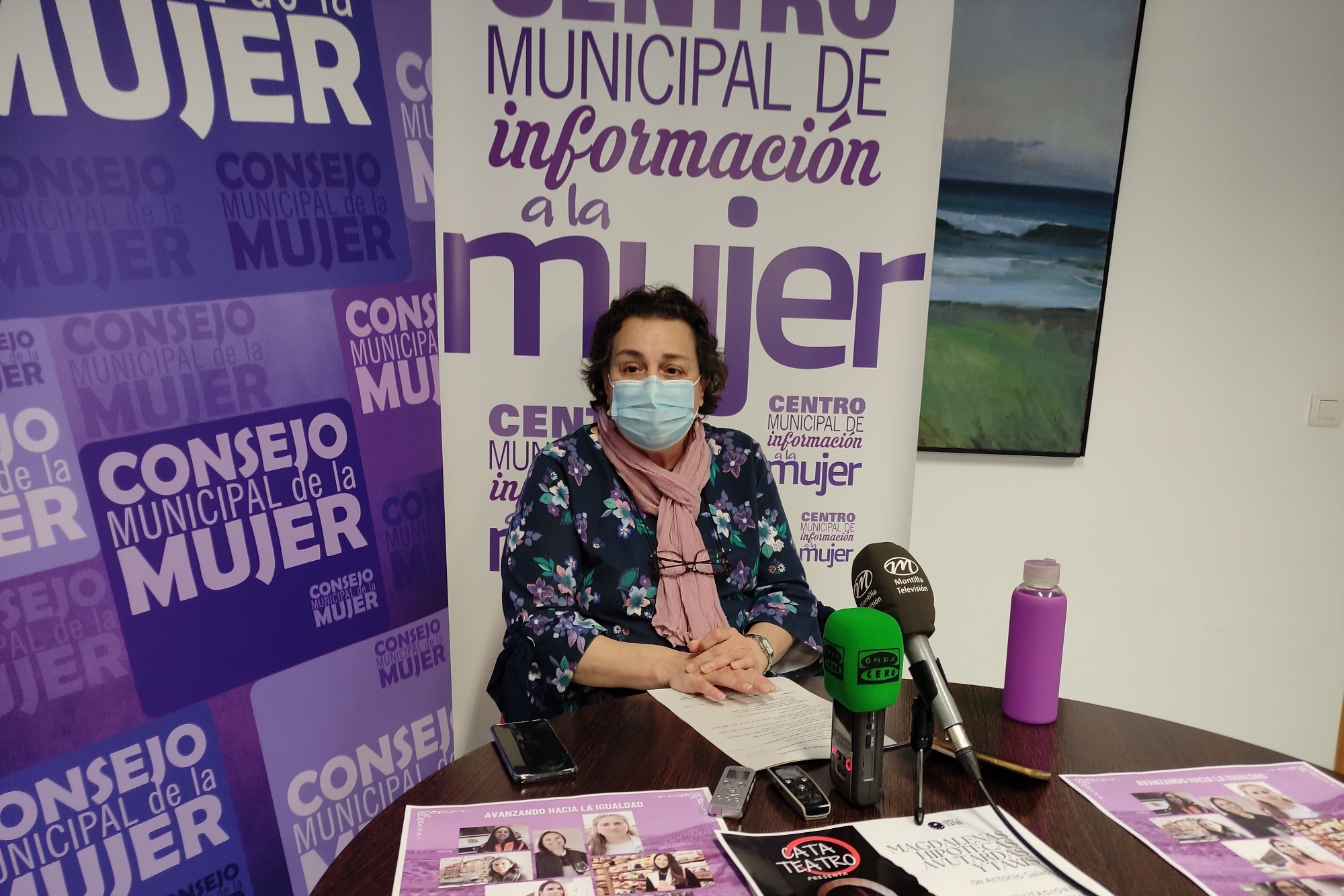 Dolores Gil, concejala de Igualdad, presenta actividades del Día 8 de Marzo.