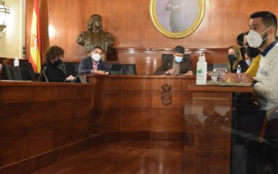 El Pleno aprueba por unanimidad la cesión del antiguo Preescolar de Ernesto Olivares a Cruz Roja