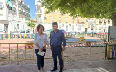 El Ayuntamiento de Montilla actúa en la mejora de cuatro parques infantiles  