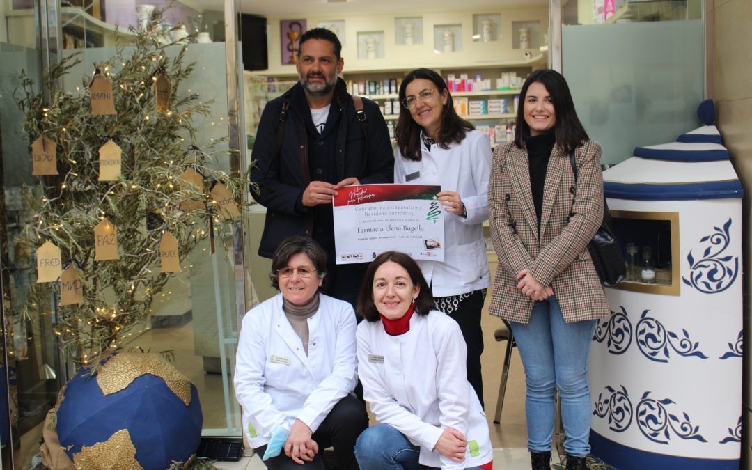 La farmacia Elena Bugella ganadora del concurso de escaparates navideños