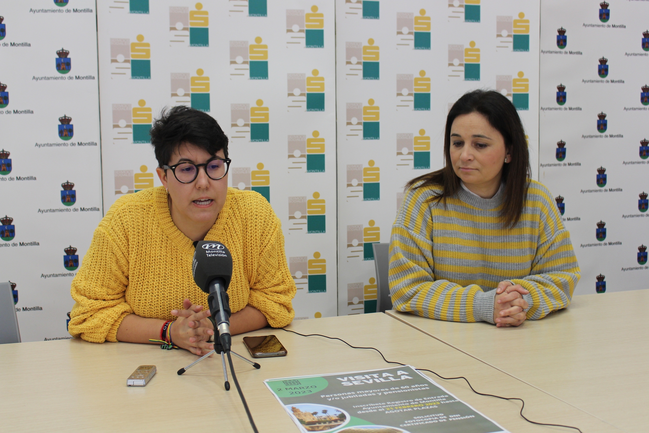 La delegada de Servicios Sociales, Alicia Galisteo presenta el Viaje a Sevilla para mayores de 60
