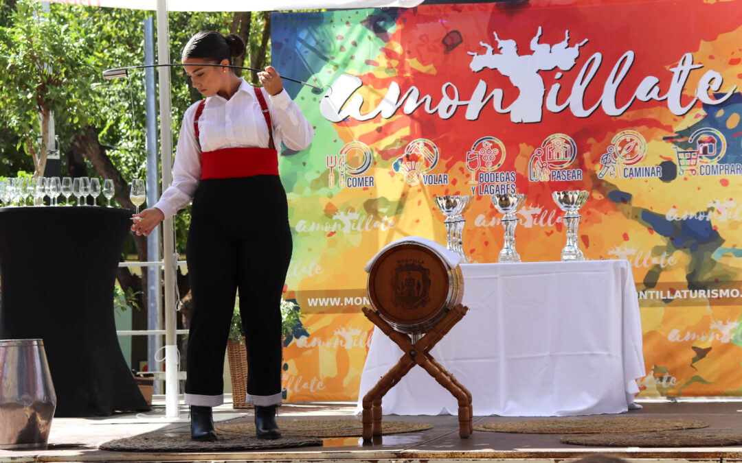 La venencia protagoniza la clausura de la Fiesta del Vino y la Feria de Artesanía