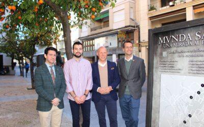 El Ayuntamiento y la asociación Montilla Cofrade inauguran “Munda Sacra” una exposición fotográfica en la calle sobre la Semana Santa