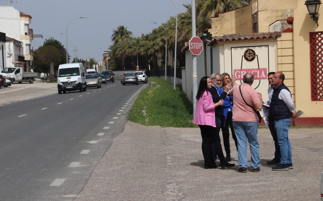 El Ayuntamiento de Montilla inicia la creación de un nuevo tramo de carril bici tras la Semana Santa