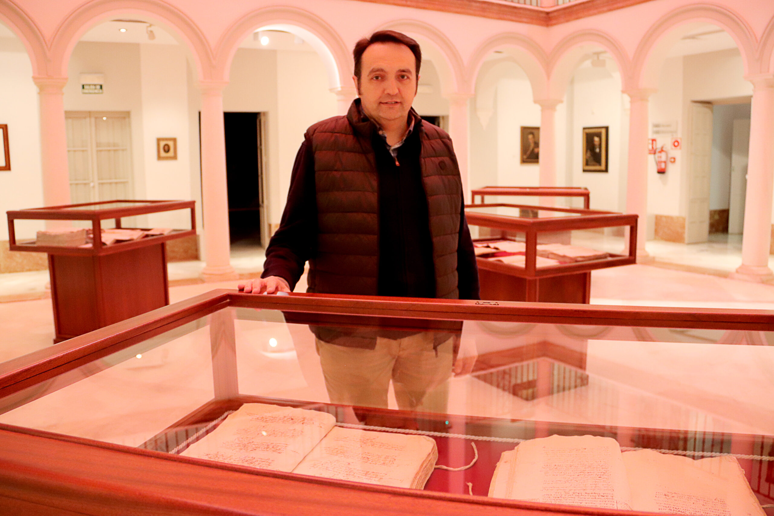 Antonio Luis Jiménez en la 'Exposición Orígenes de la imprenta en Montilla'