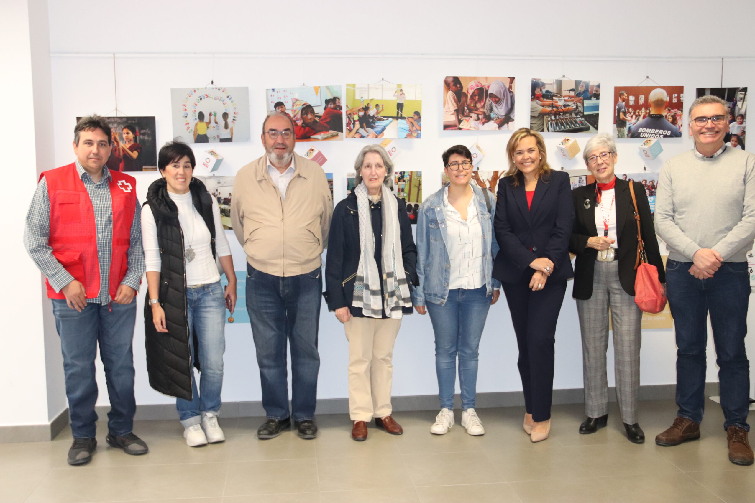 Exposición sobre Cooperación internacional en el Centro Cultural