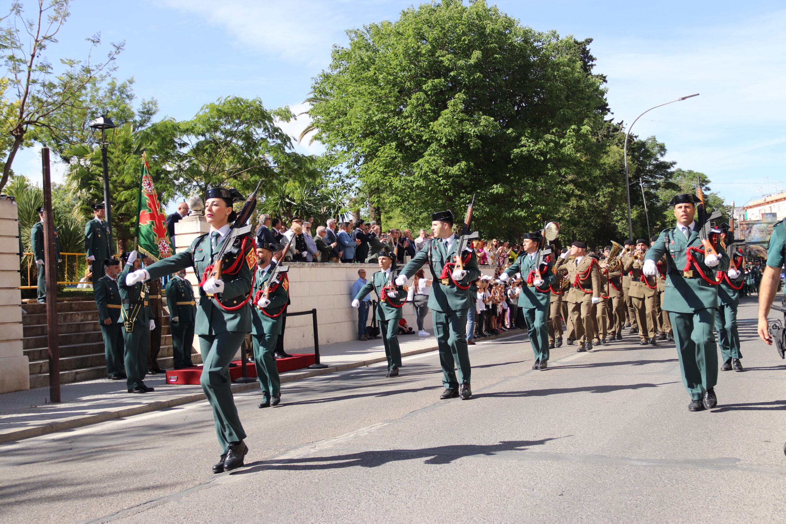 Desfile Guardia Civil en Montilla por el 180 aniversario