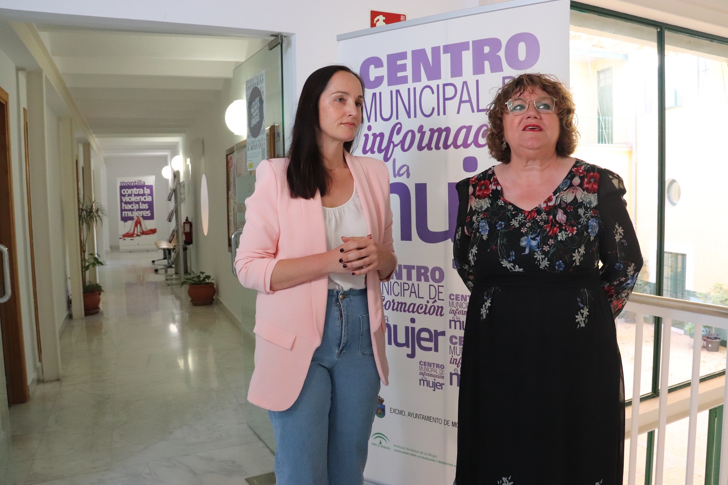 Lidia Bujalance y Antonia Maillo informan de la conferencia