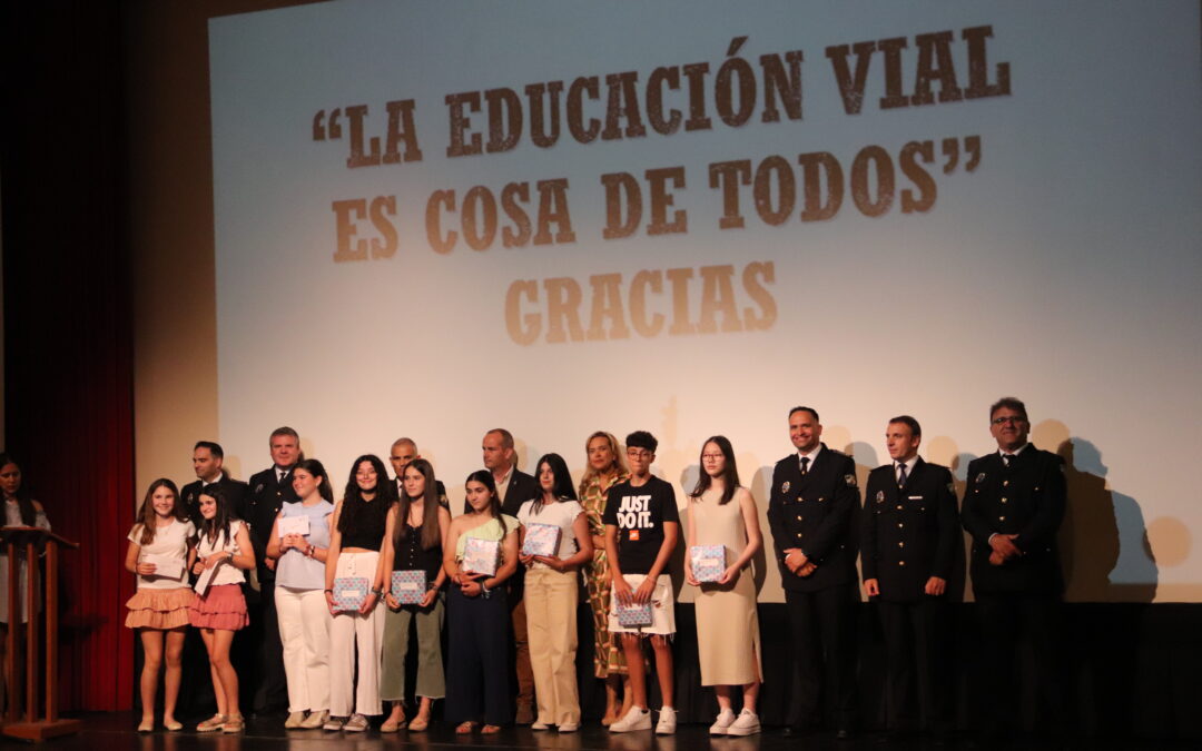 Premios a los mejores dibujos y los mayores conocimientos de educación vial