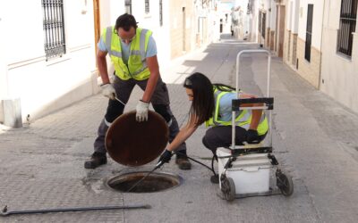 Aguas de Montilla intensifica la campaña anual de limpieza de la red municipal de alcantarillado