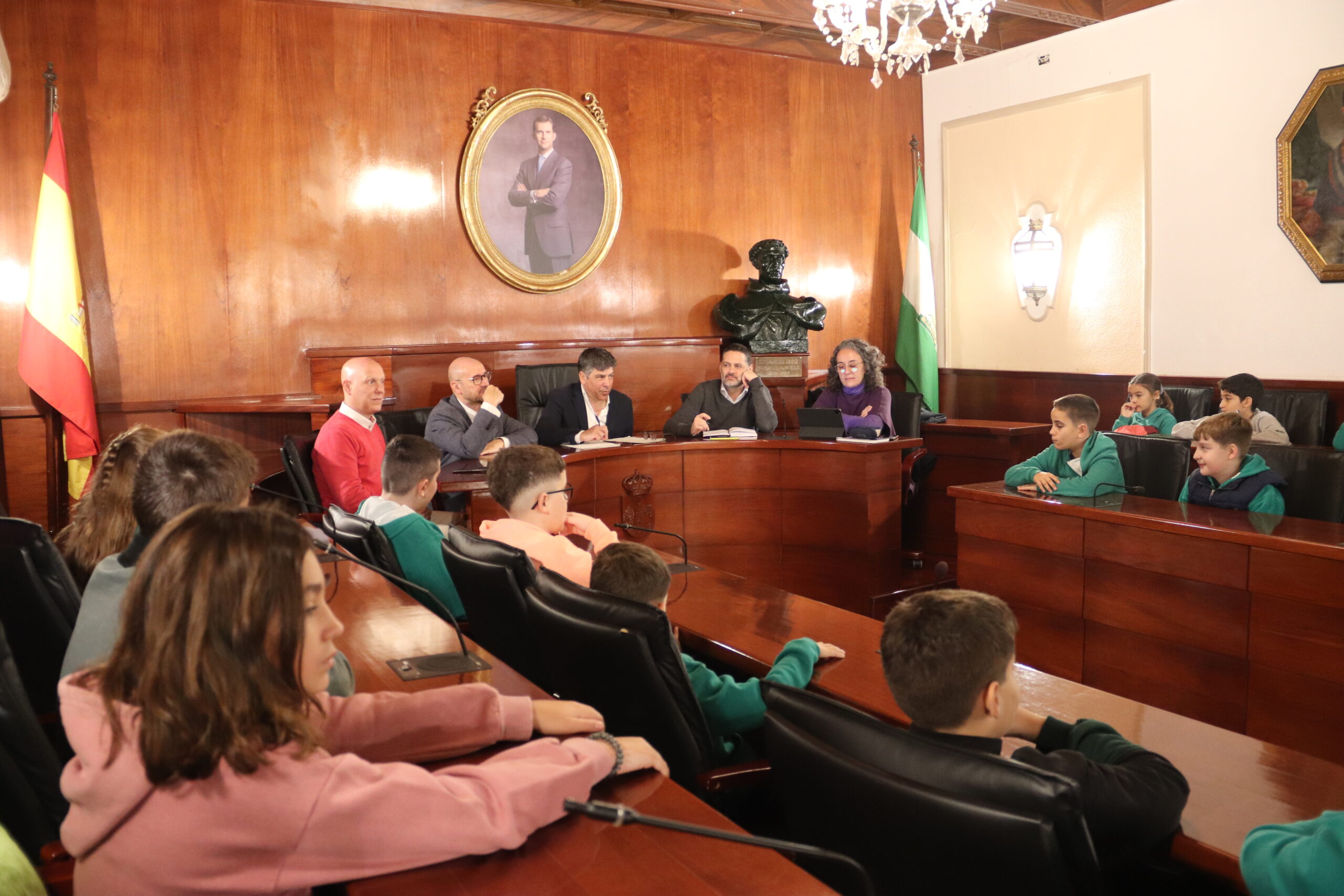 Pleno infantil celebrado en el Ayuntamiento de Montilla